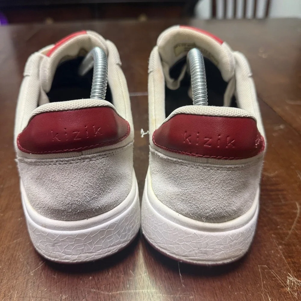 Kizik Prague Sneakers Mens 10 Wide Cream Red Hands Free Canvas Suede DPRACR01-2E